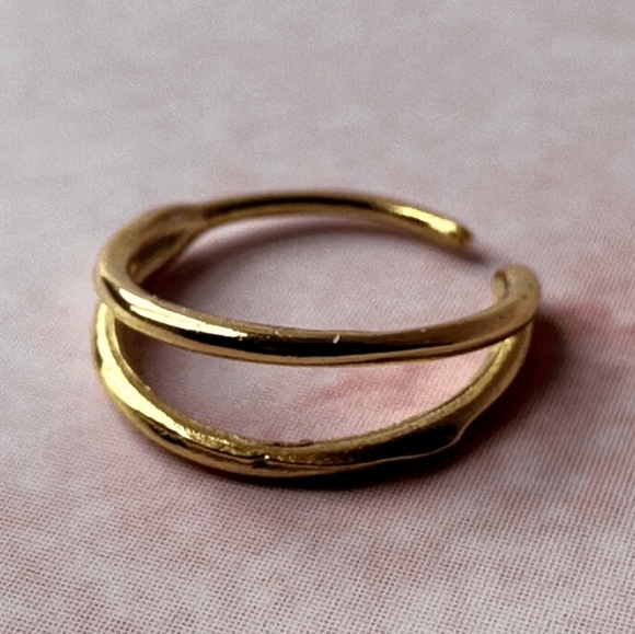 ⭐NWOT Goth Punk 20g Gold Double Hoop Nose Ring - Picture 5 of 13